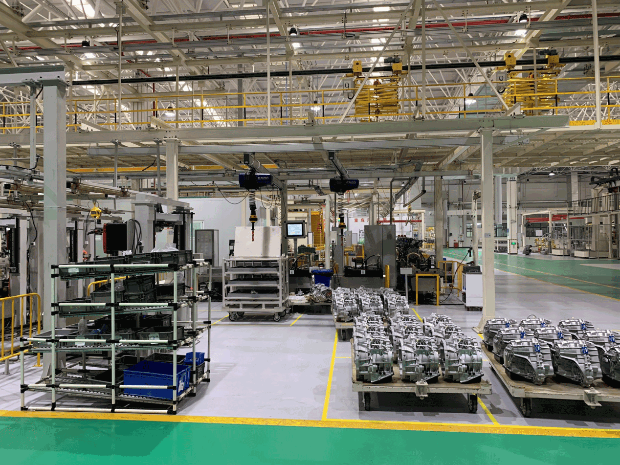 汽车厂发动机组装车间